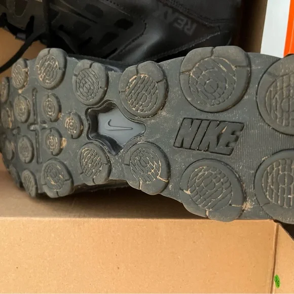 Black Nike Reax - Picture 3 of 10